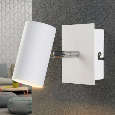 White LED spotlight Iluk is designed for walls and ceilings