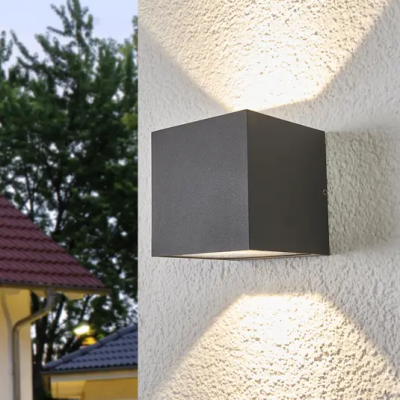 Merjem LED wall light that shines up and down